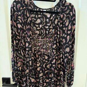 Old Navy Black Floral Tunic